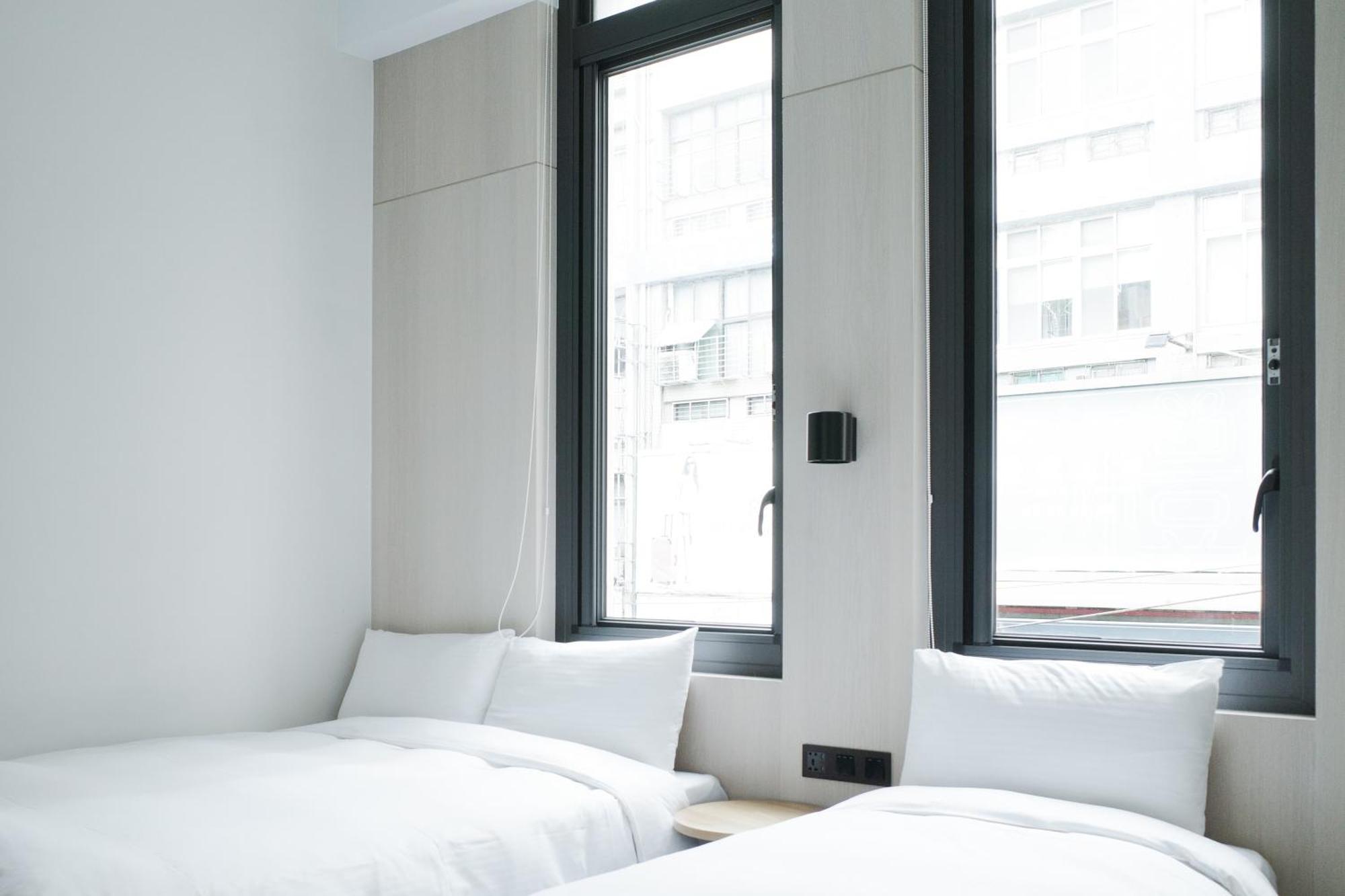 Meander 1948 Hostel Đài Bắc Ngoại thất bức ảnh
